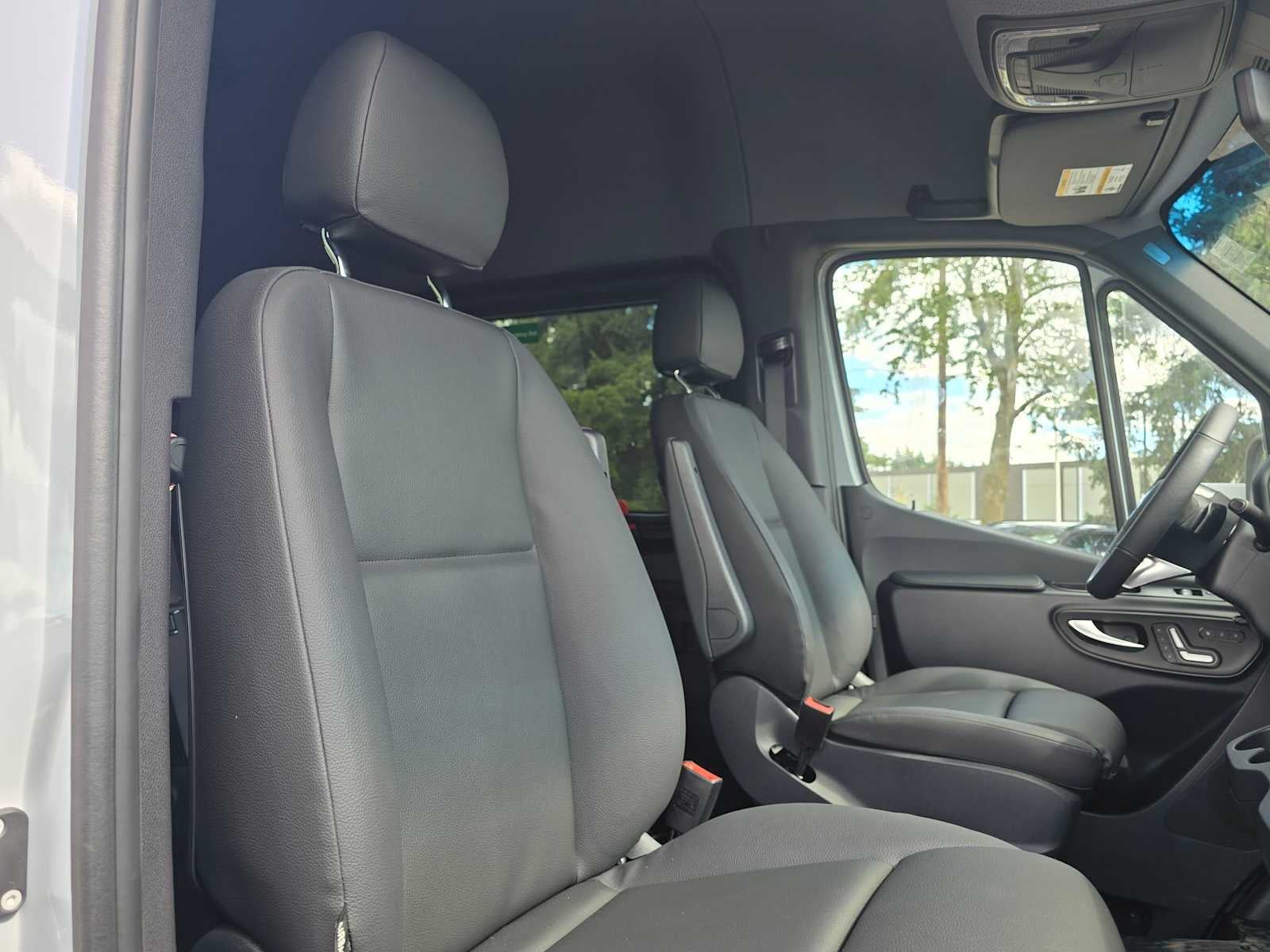 2026 Mercedes-Benz Sprinter Passenger Van 2500 Standard Roof I4 Diesel HO 144 AWD