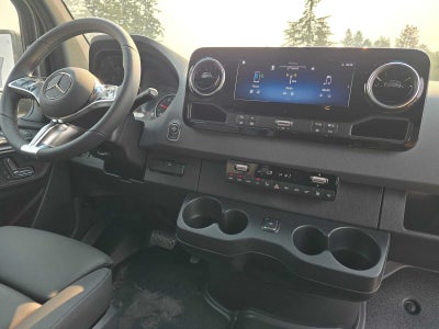 2026 Mercedes-Benz Sprinter Passenger 2500 Standard Roof I4 Diesel HO 144 AWD