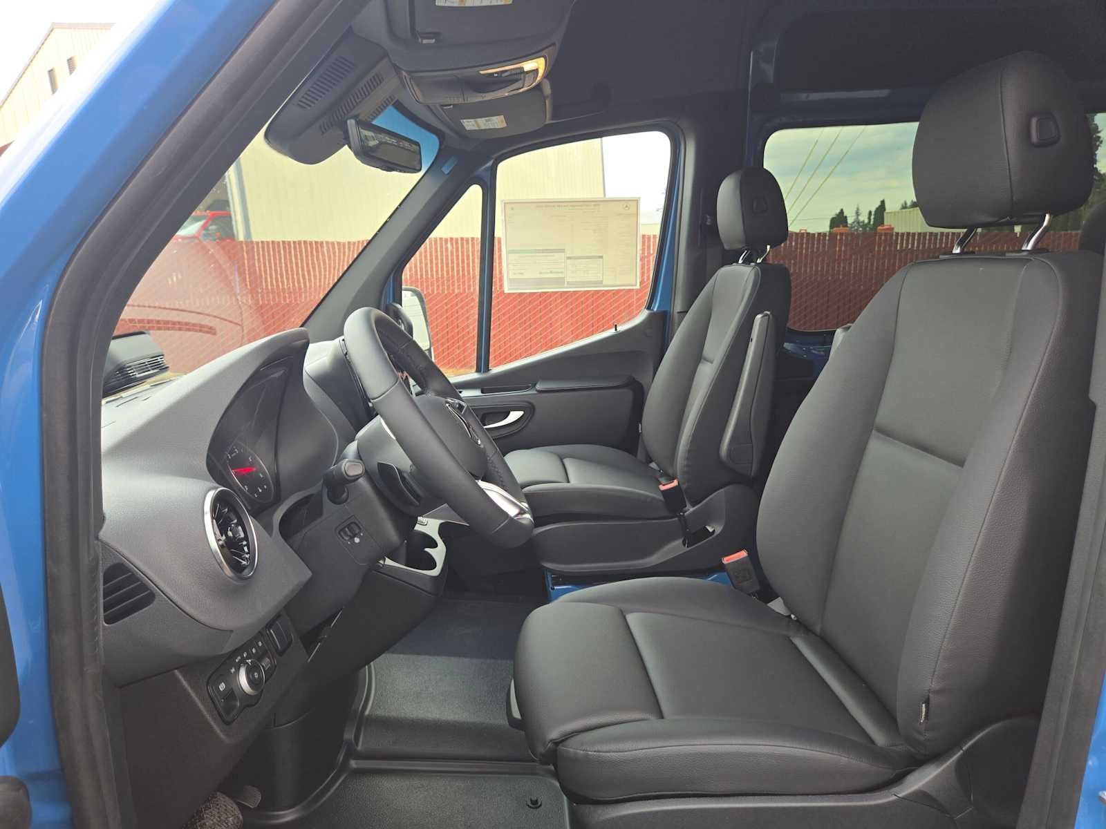 2026 Mercedes-Benz Sprinter Passenger 2500 Standard Roof I4 Diesel HO 144 AWD