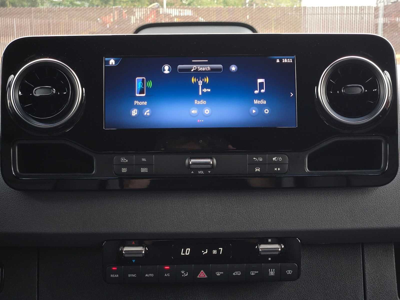 2026 Mercedes-Benz Sprinter Passenger 2500 Standard Roof I4 Diesel HO 144 AWD