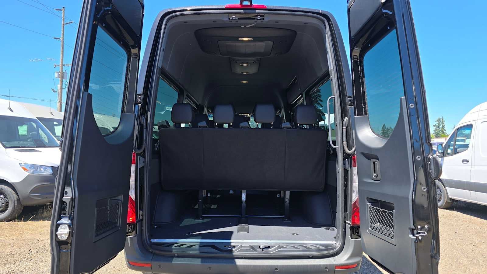 2026 Mercedes-Benz Sprinter Passenger 2500 Standard Roof I4 Diesel HO 144 AWD