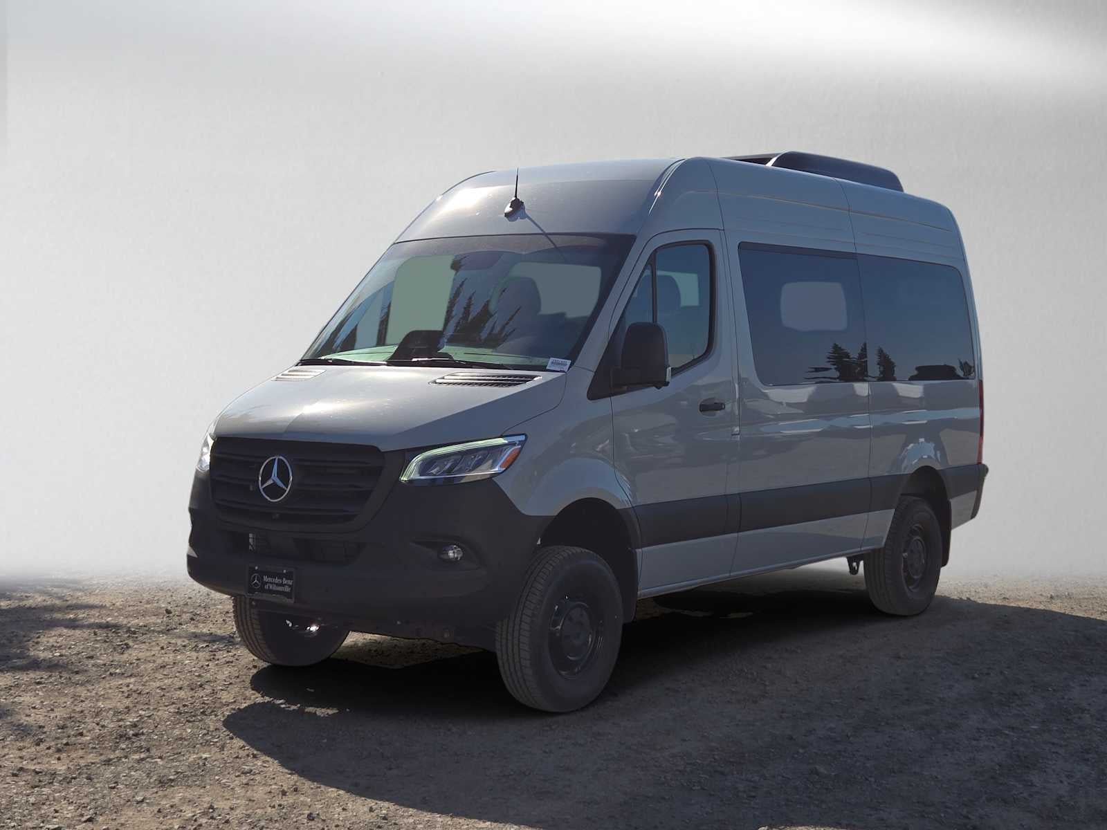 2026 Mercedes-Benz Sprinter Passenger 2500 Standard Roof I4 Diesel HO 144 AWD