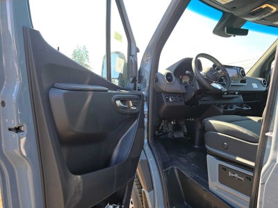 2026 Mercedes-Benz Sprinter Passenger Van 2500 Standard Roof I4 Diesel HO 144 AWD