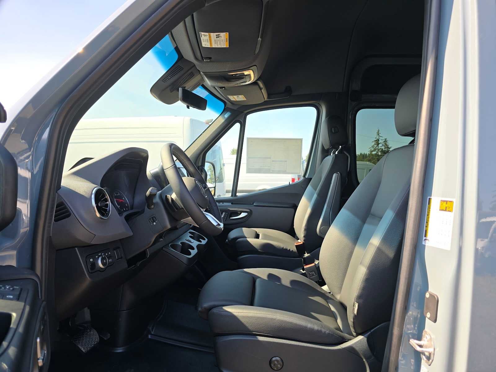 2026 Mercedes-Benz Sprinter Passenger Van 2500 Standard Roof I4 Diesel HO 144 AWD