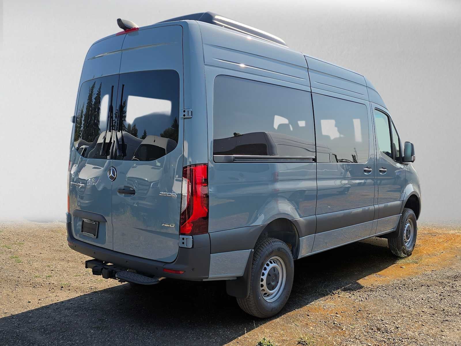 2026 Mercedes-Benz Sprinter Passenger Van 2500 Standard Roof I4 Diesel HO 144 AWD