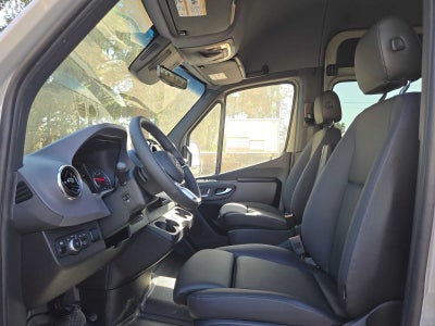 2026 Mercedes-Benz Sprinter Passenger 2500 Standard Roof I4 Diesel HO 144 AWD