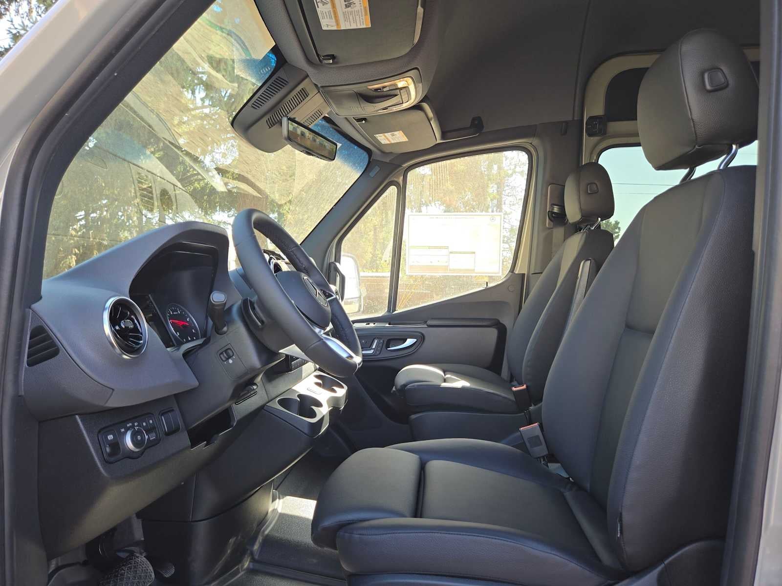 2026 Mercedes-Benz Sprinter Passenger 2500 Standard Roof I4 Diesel HO 144 AWD