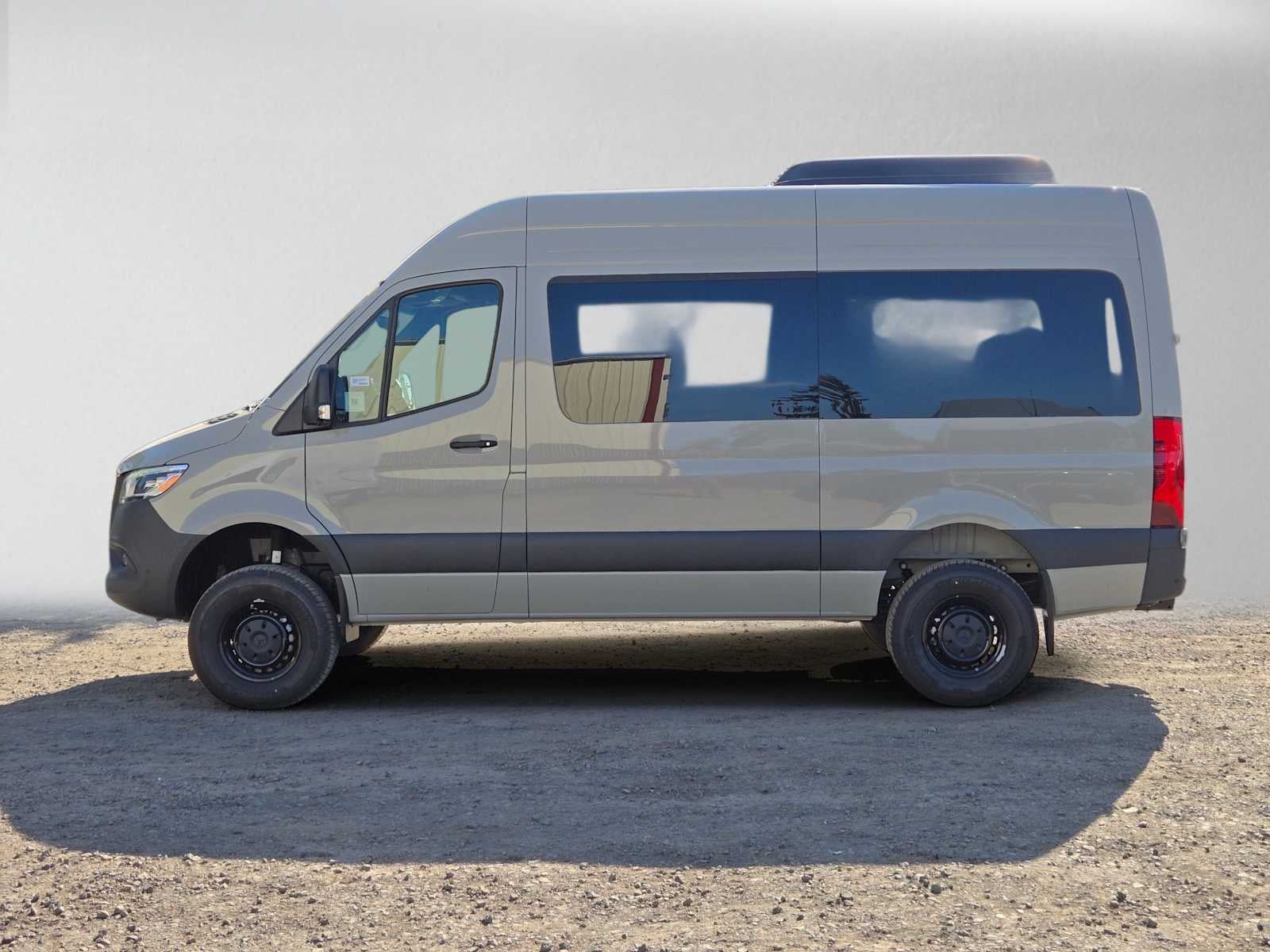 2026 Mercedes-Benz Sprinter Passenger 2500 Standard Roof I4 Diesel HO 144 AWD