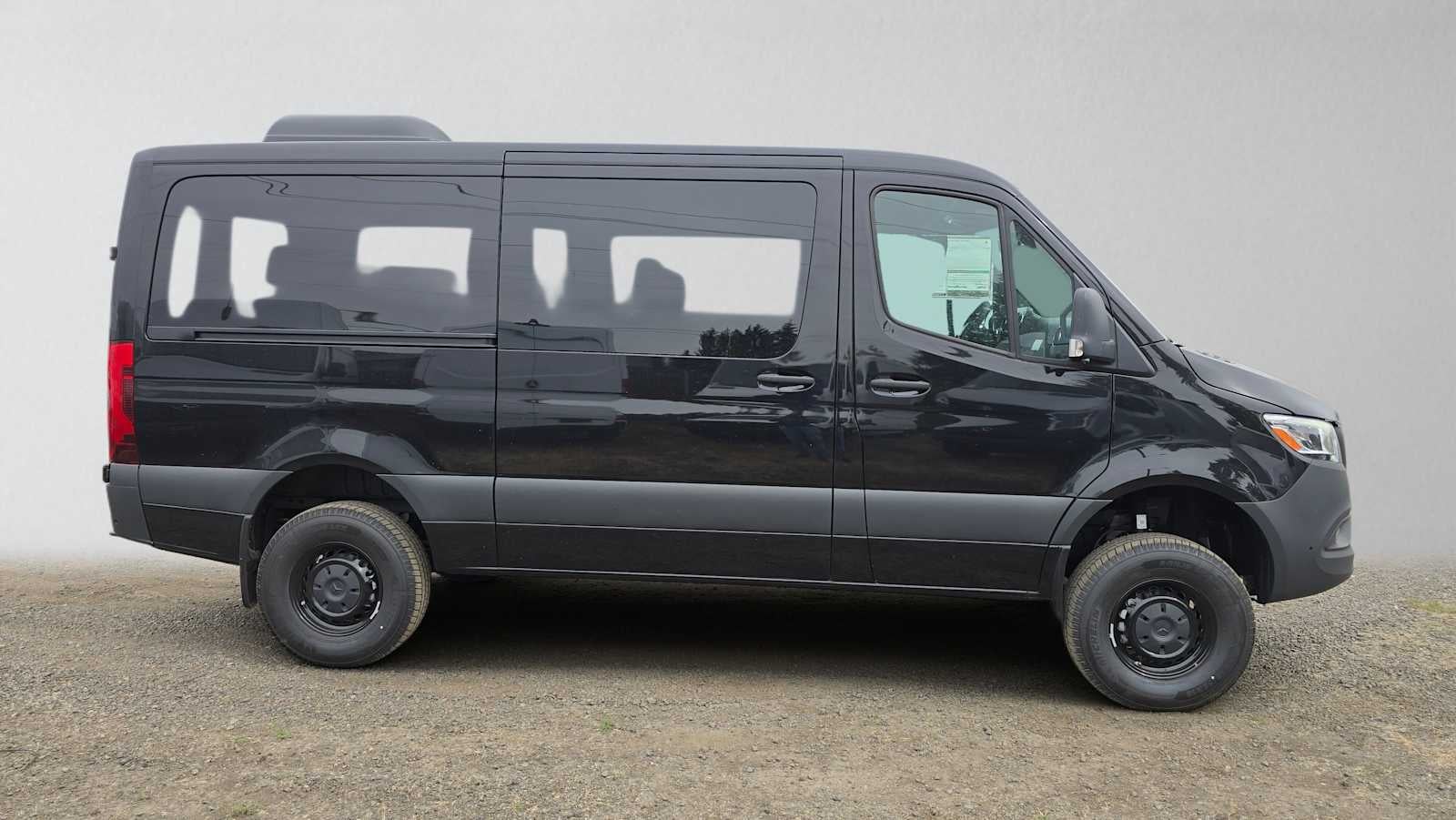 2026 Mercedes-Benz Sprinter Passenger Van 2500 Standard Roof I4 Diesel HO 144 AWD