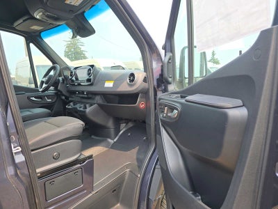 2026 Mercedes-Benz Sprinter Passenger 2500 Standard Roof I4 Diesel HO 144 AWD