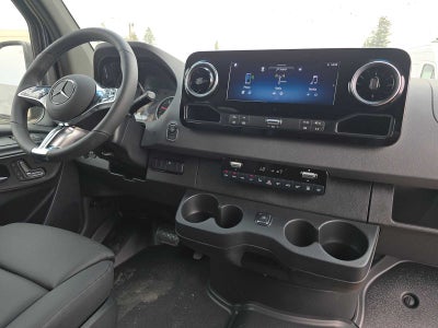 2026 Mercedes-Benz Sprinter Passenger 2500 Standard Roof I4 Diesel HO 144 AWD