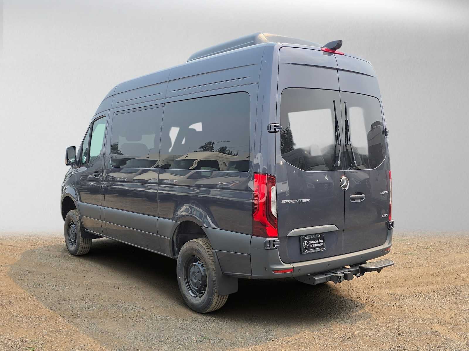 2026 Mercedes-Benz Sprinter Passenger 2500 Standard Roof I4 Diesel HO 144 AWD