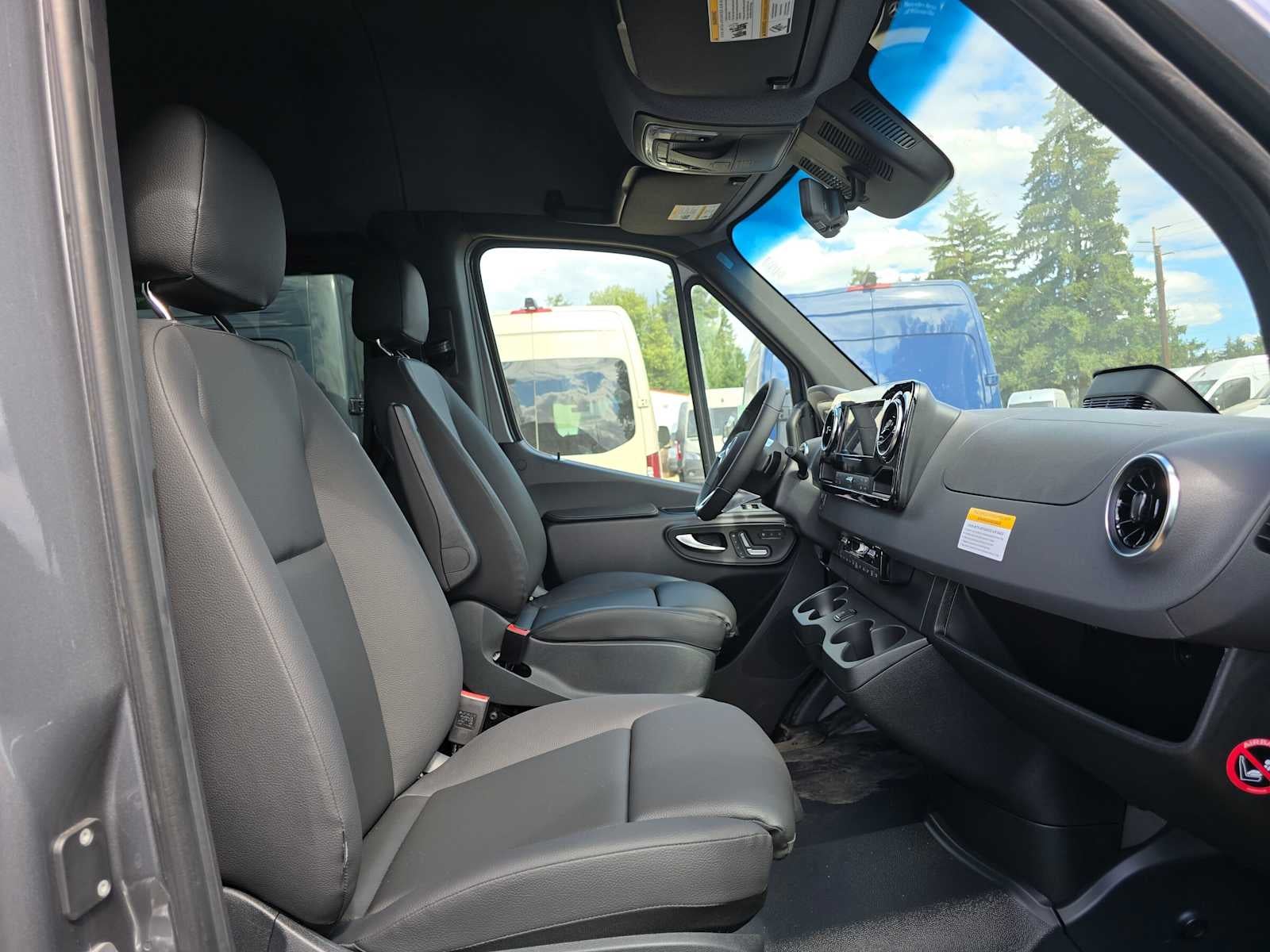 2026 Mercedes-Benz Sprinter Passenger 2500 Standard Roof I4 Diesel HO 144 AWD