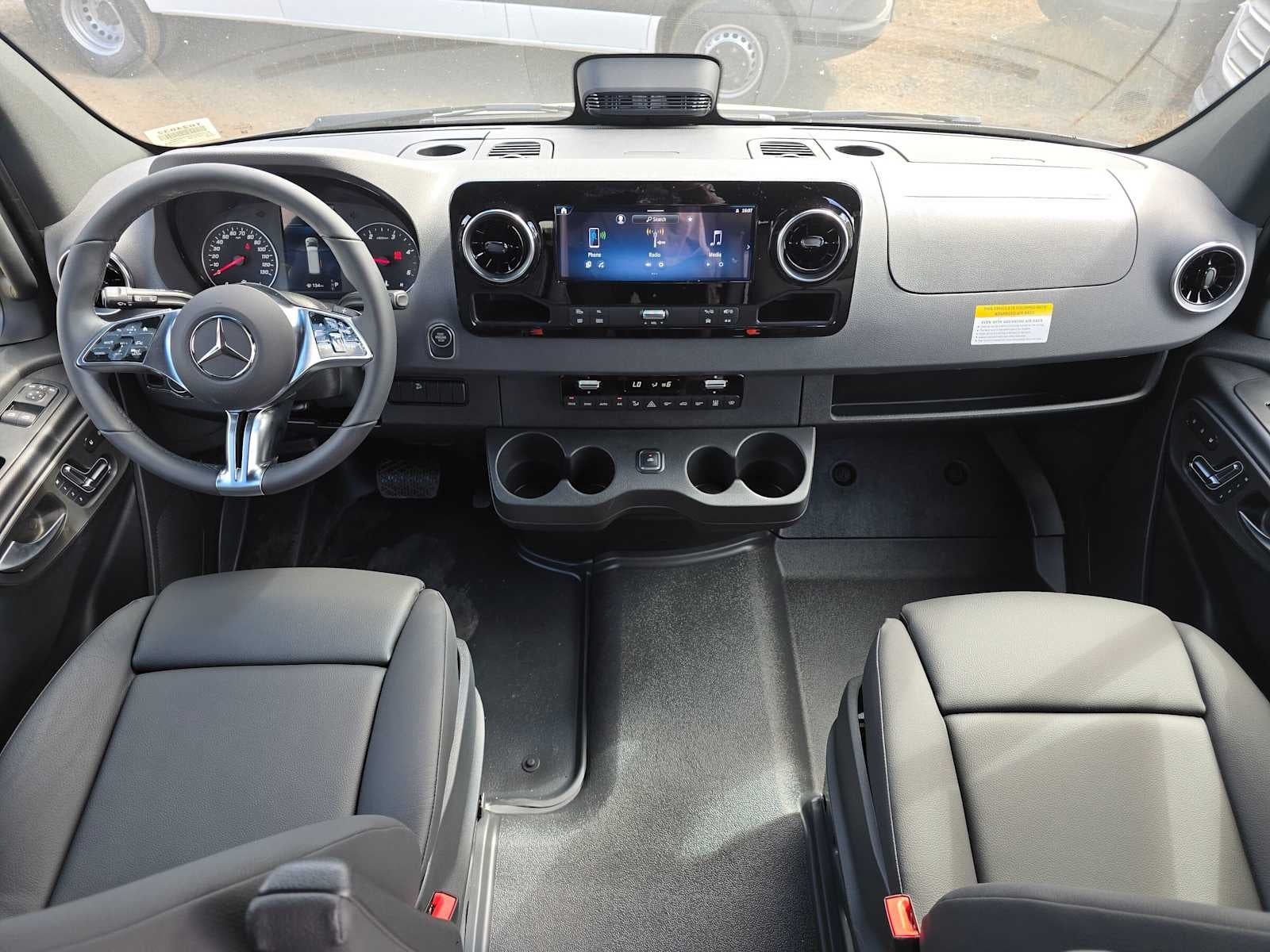 2026 Mercedes-Benz Sprinter Passenger 2500 Standard Roof I4 Diesel HO 144 AWD