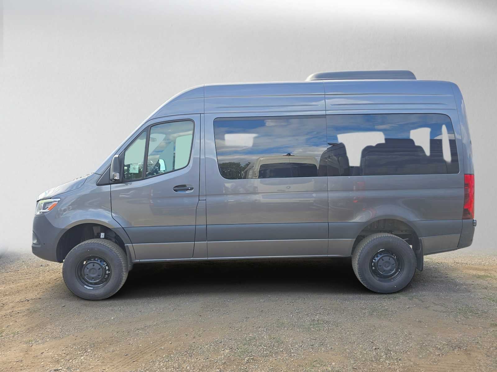 2026 Mercedes-Benz Sprinter Passenger 2500 Standard Roof I4 Diesel HO 144 AWD