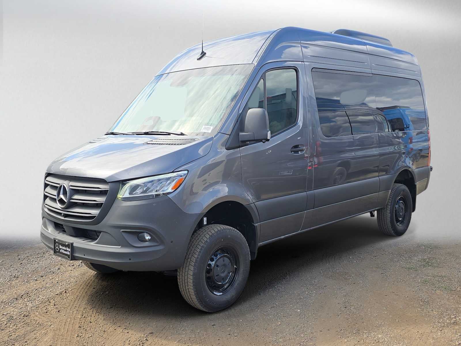 2026 Mercedes-Benz Sprinter Passenger 2500 Standard Roof I4 Diesel HO 144 AWD