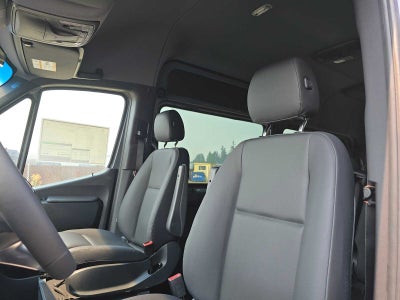 2026 Mercedes-Benz Sprinter Passenger 2500 Standard Roof I4 Diesel HO 144 AWD