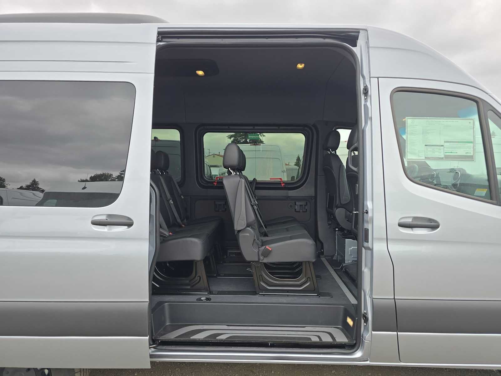 2026 Mercedes-Benz Sprinter Passenger 2500 Standard Roof I4 Diesel HO 144 AWD
