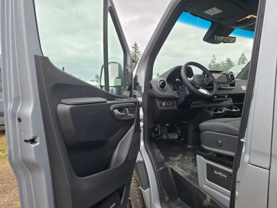 2026 Mercedes-Benz Sprinter Passenger 2500 Standard Roof I4 Diesel HO 144 AWD