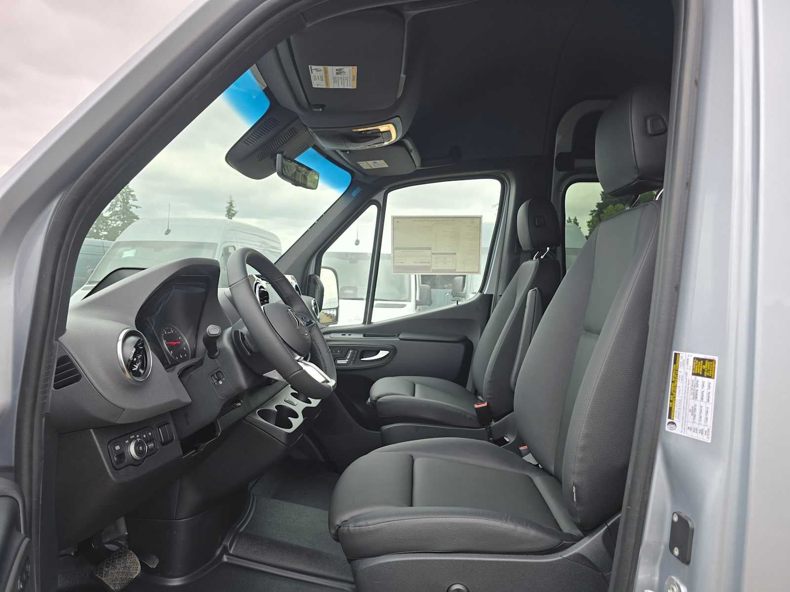 2026 Mercedes-Benz Sprinter Passenger 2500 Standard Roof I4 Diesel HO 144 AWD