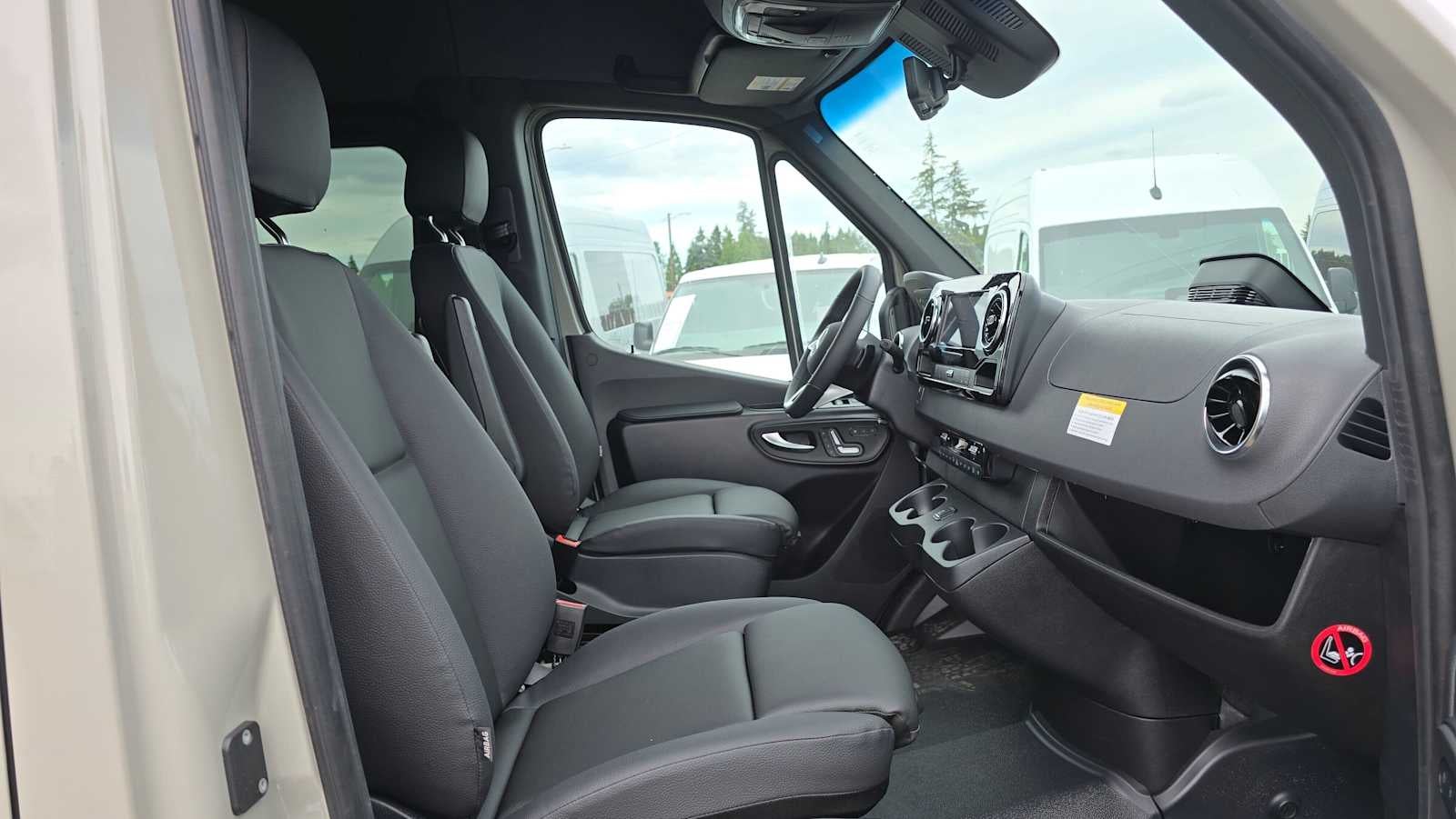 2026 Mercedes-Benz Sprinter Passenger 2500 Standard Roof I4 Diesel HO 144 AWD