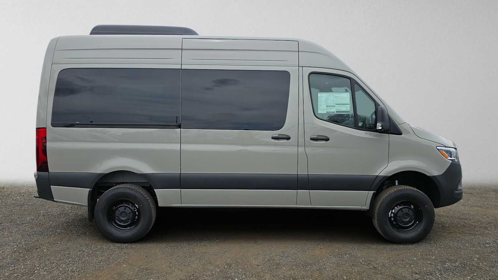 2026 Mercedes-Benz Sprinter Passenger 2500 Standard Roof I4 Diesel HO 144 AWD