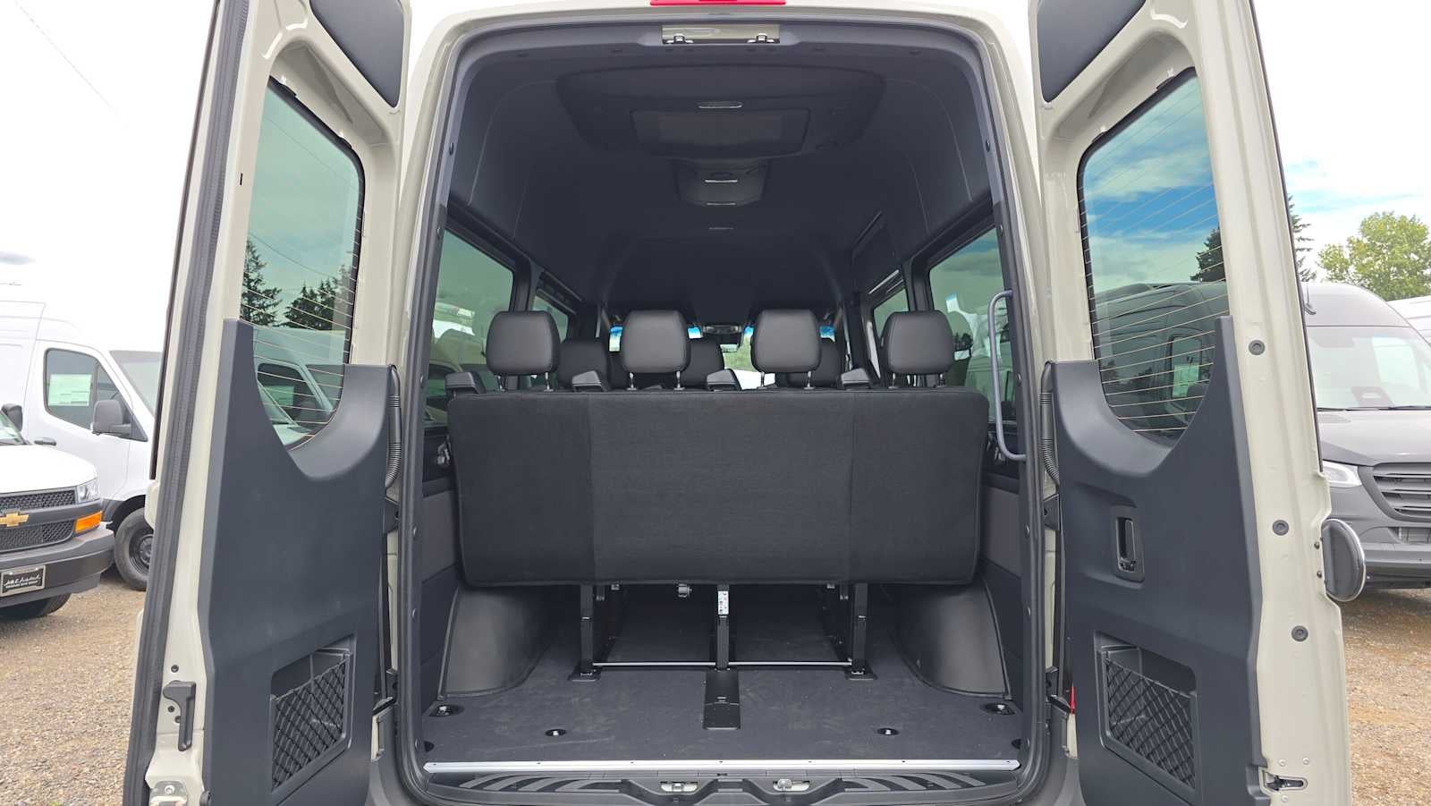 2026 Mercedes-Benz Sprinter Passenger 2500 Standard Roof I4 Diesel HO 144 AWD