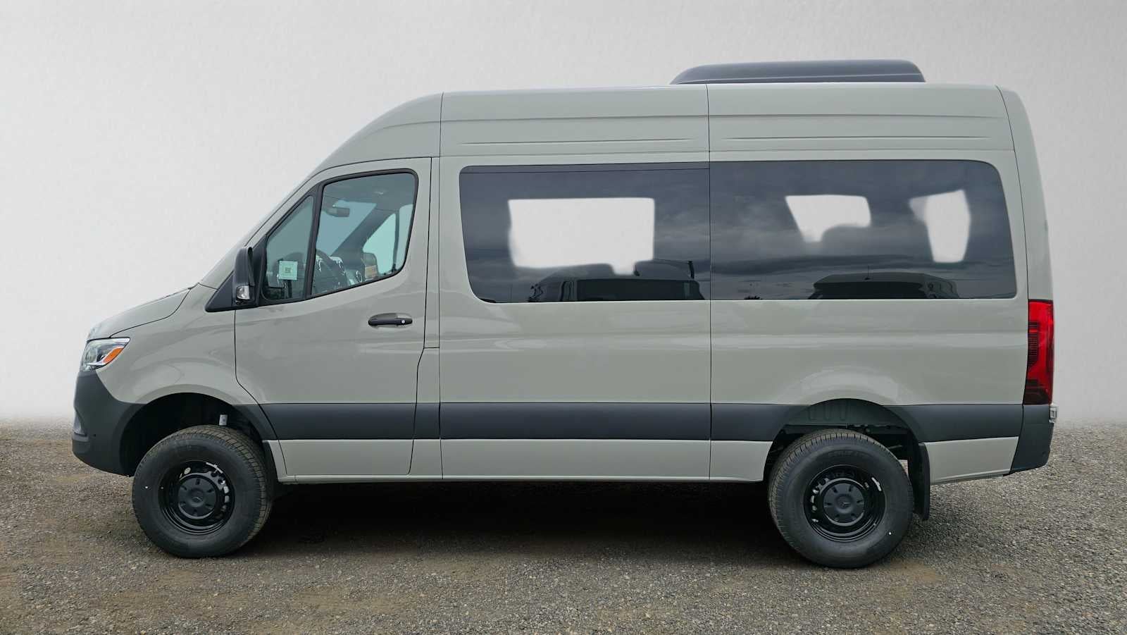 2026 Mercedes-Benz Sprinter Passenger 2500 Standard Roof I4 Diesel HO 144 AWD