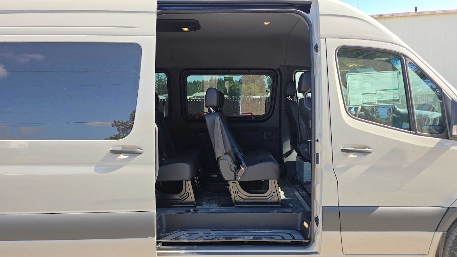 2026 Mercedes-Benz Sprinter Passenger Van 2500 High Roof I4 Diesel HO 170 RWD