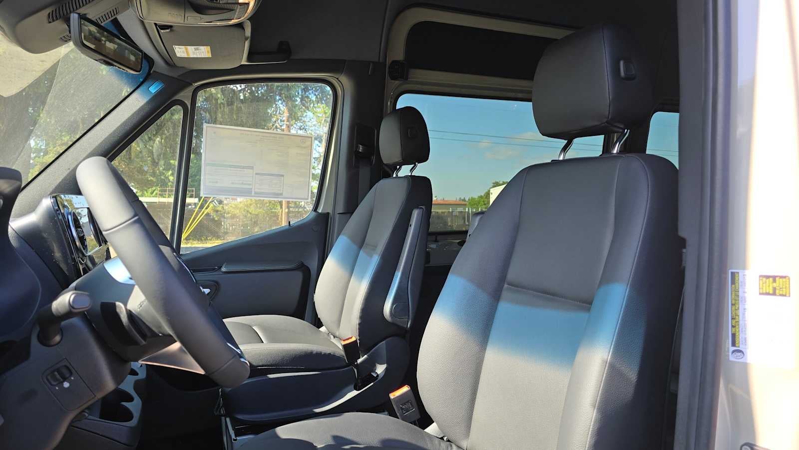 2026 Mercedes-Benz Sprinter Passenger Van 2500 High Roof I4 Diesel HO 170 RWD