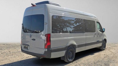 2026 Mercedes-Benz Sprinter Passenger Van 2500 High Roof I4 Diesel HO 170 RWD