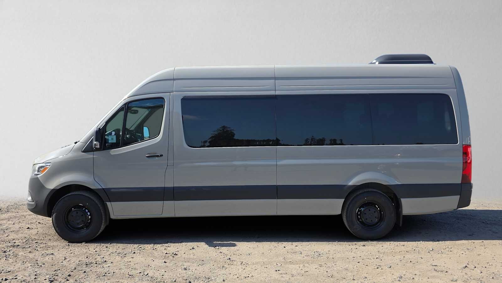 2026 Mercedes-Benz Sprinter Passenger Van 2500 High Roof I4 Diesel HO 170 RWD