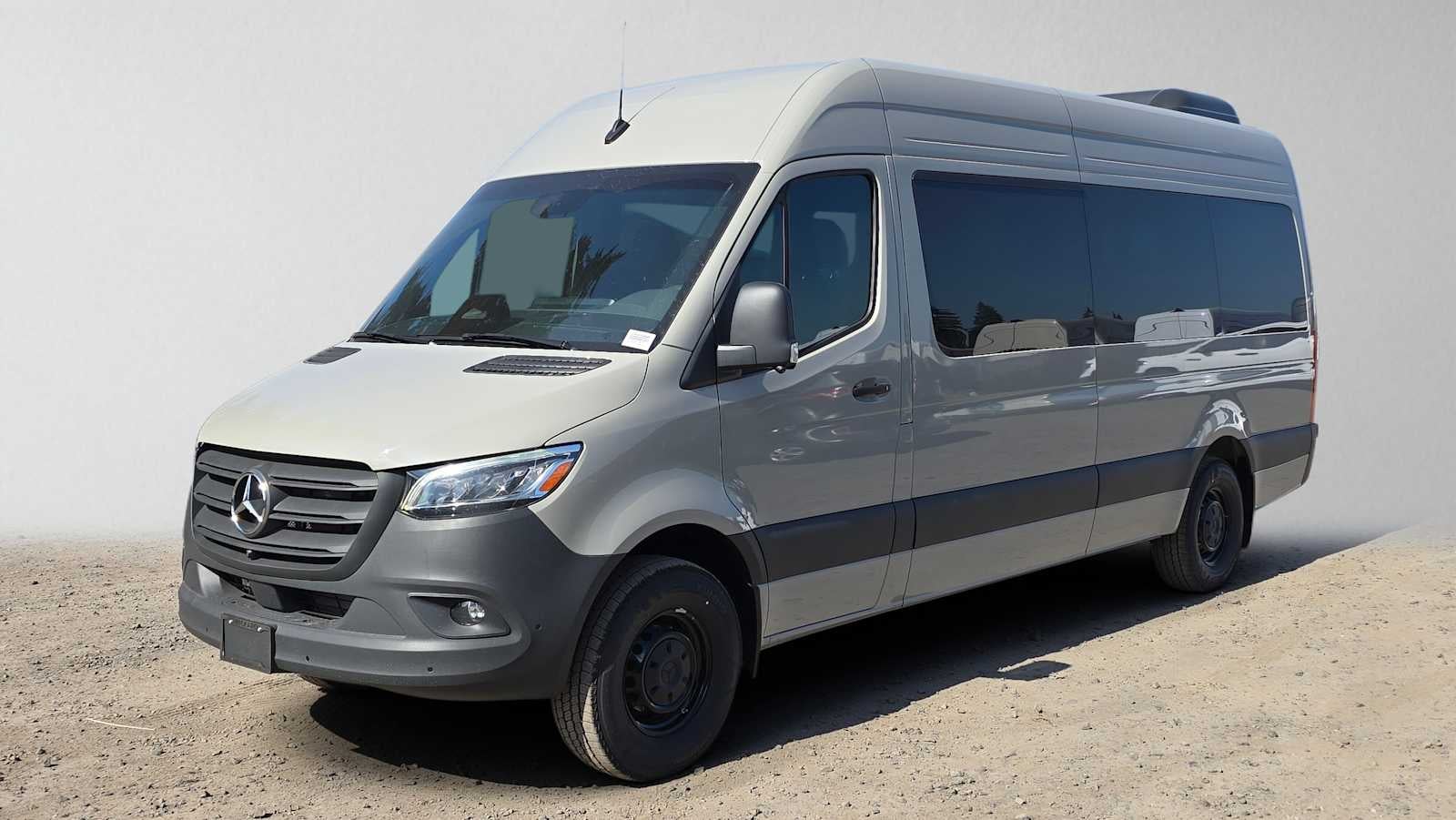 2026 Mercedes-Benz Sprinter Passenger Van 2500 High Roof I4 Diesel HO 170 RWD