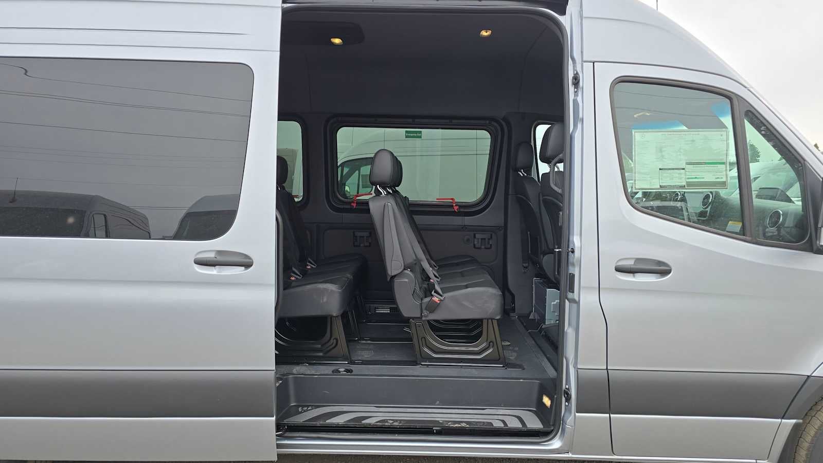 2026 Mercedes-Benz Sprinter Passenger Van 2500 High Roof I4 Diesel HO 170 RWD