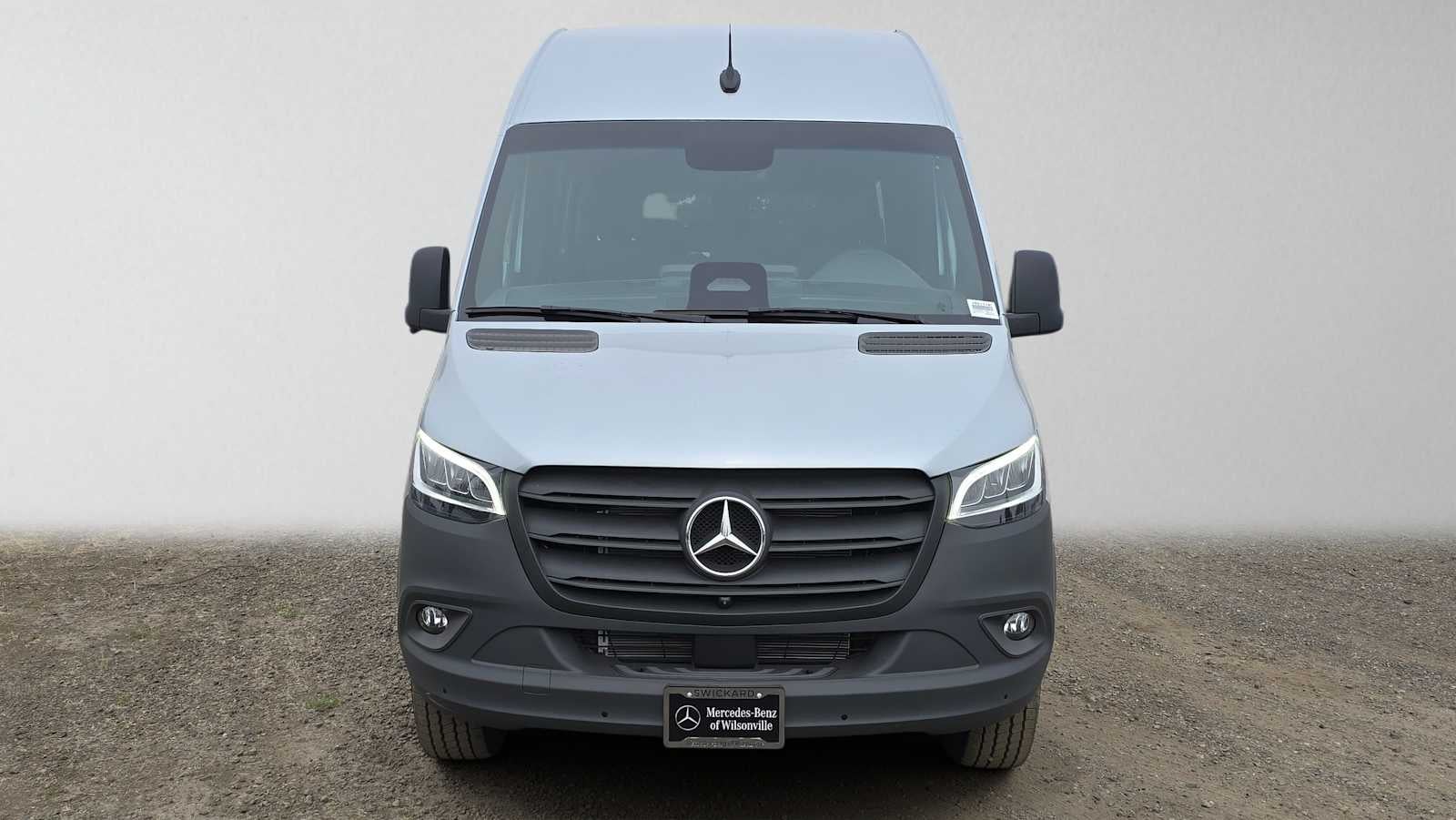 2026 Mercedes-Benz Sprinter Passenger Van 2500 High Roof I4 Diesel HO 170 RWD