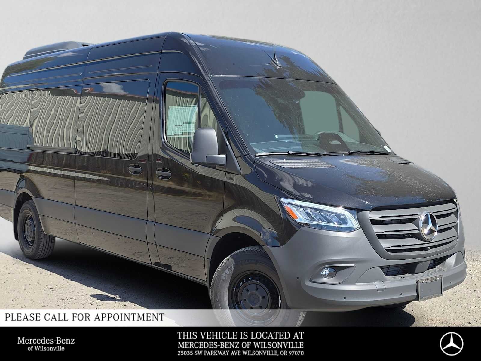 2026 Mercedes-Benz Sprinter Passenger Van 2500 High Roof I4 Diesel HO 170 RWD