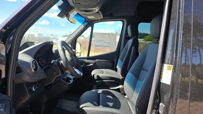 2026 Mercedes-Benz Sprinter Passenger Van 2500 High Roof I4 Diesel HO 170 RWD