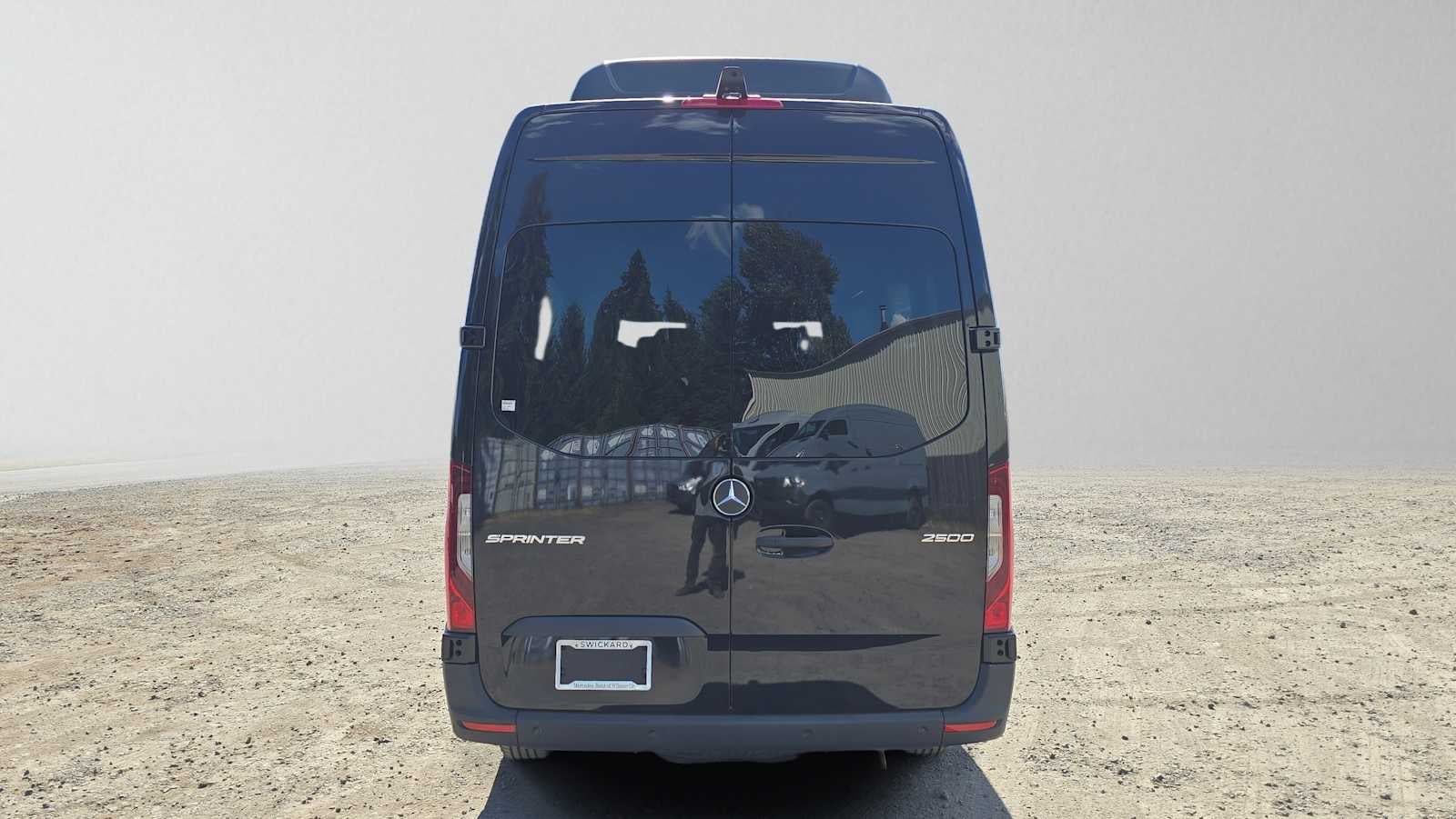 2026 Mercedes-Benz Sprinter Passenger Van 2500 High Roof I4 Diesel HO 170 RWD