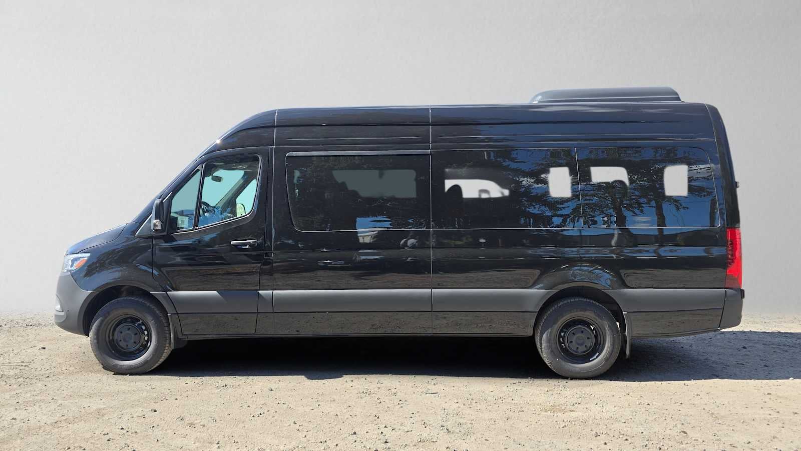 2026 Mercedes-Benz Sprinter Passenger Van 2500 High Roof I4 Diesel HO 170 RWD