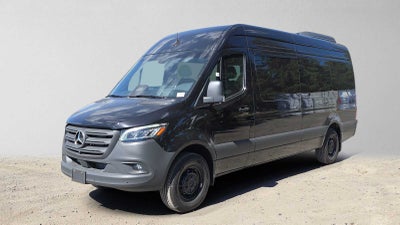 2026 Mercedes-Benz Sprinter Passenger Van 2500 High Roof I4 Diesel HO 170 RWD