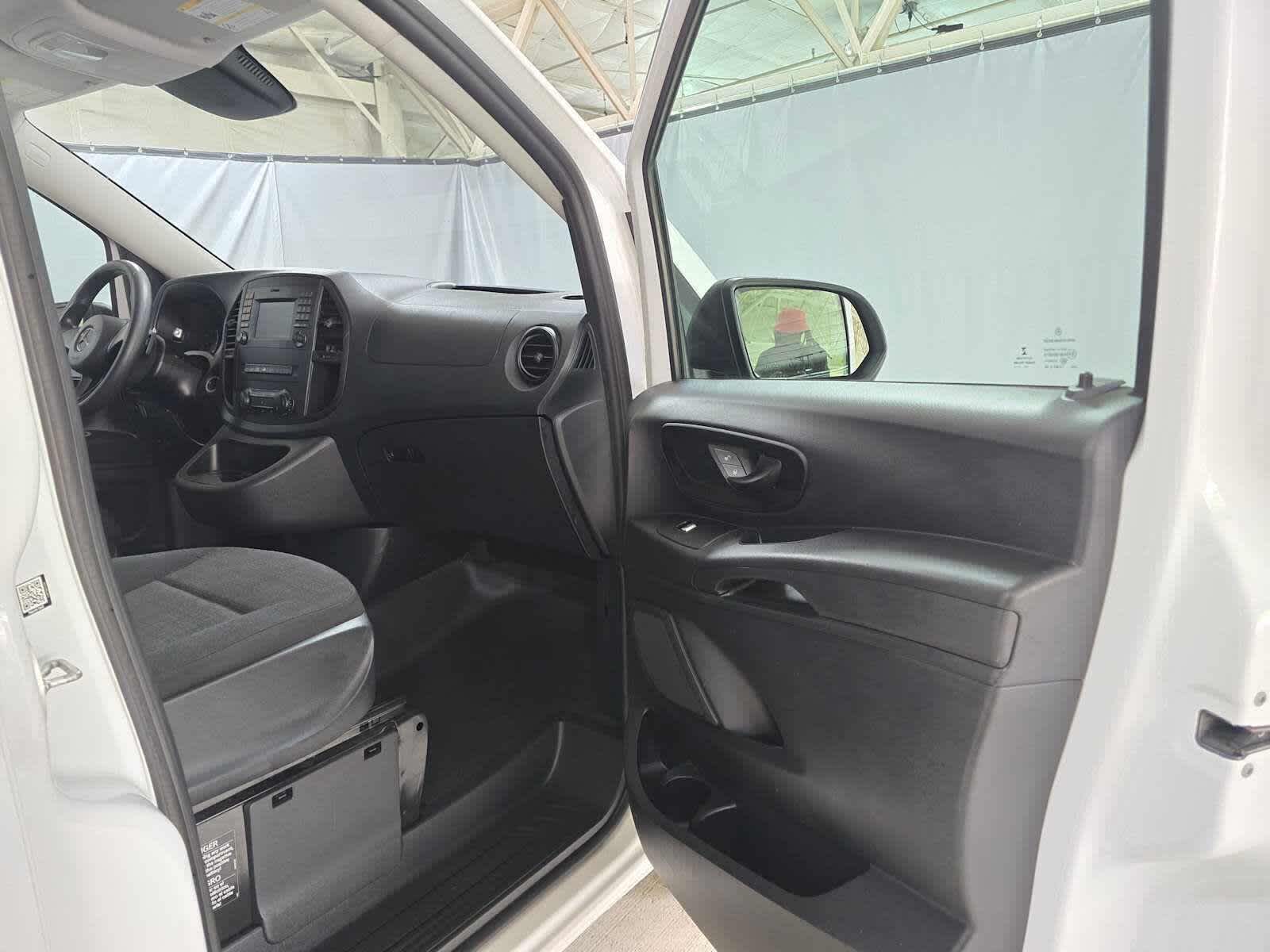2020 Mercedes-Benz Metris Cargo Van Standard Roof 126 Wheelbase
